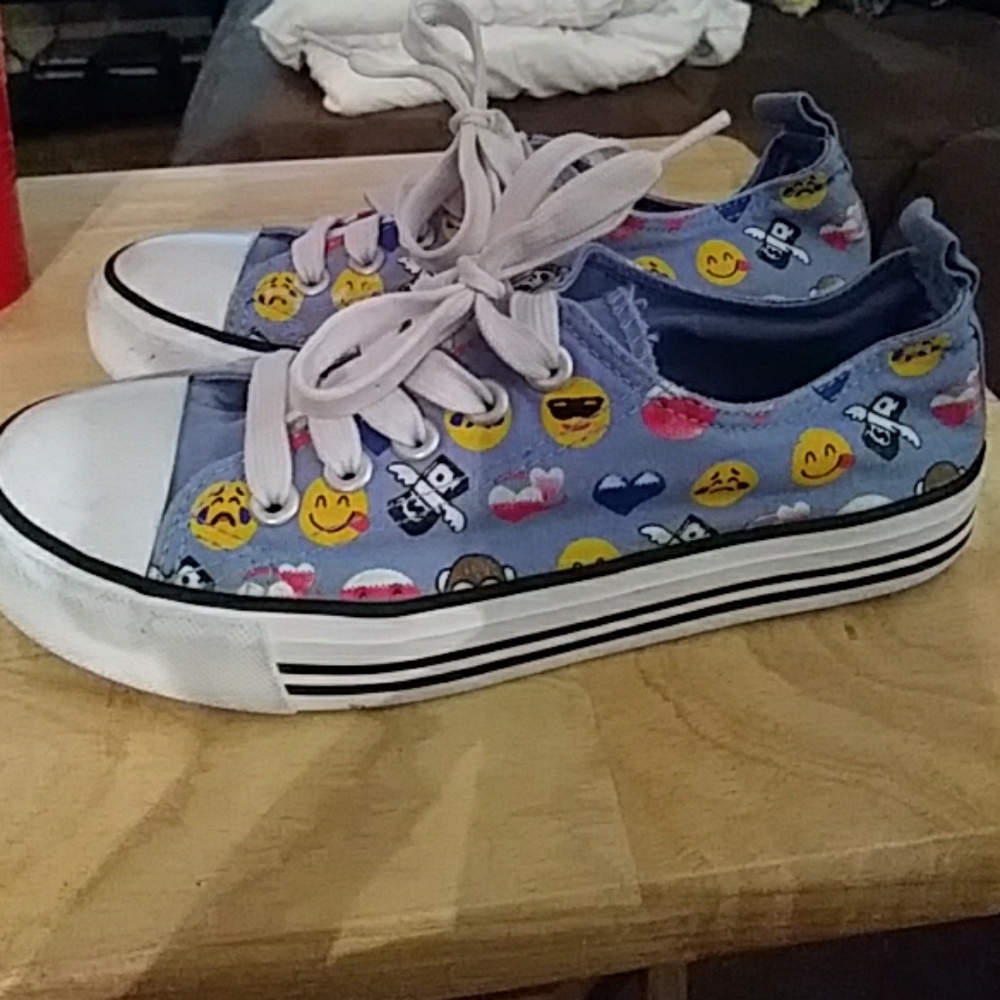 Kids shoes